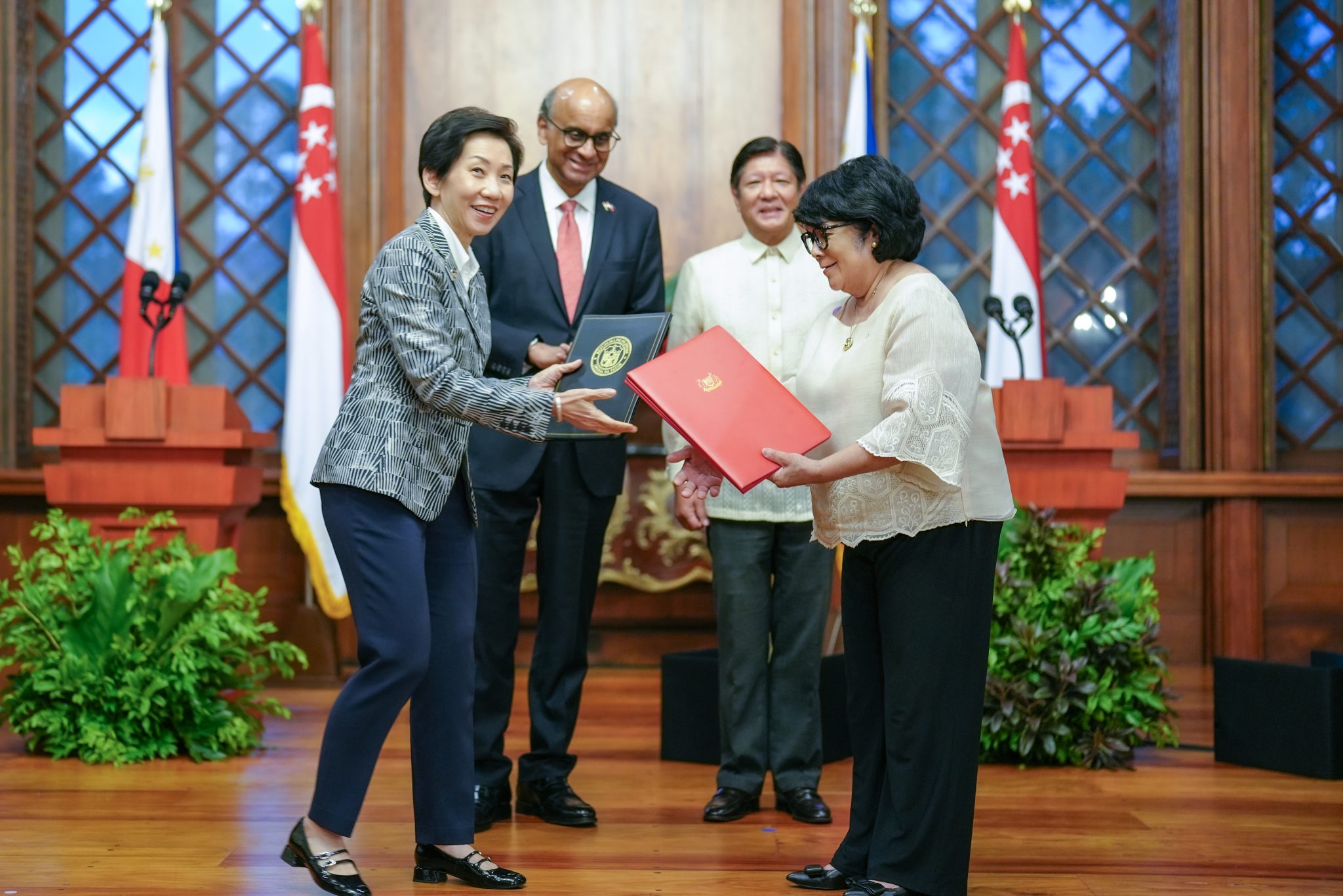 Phl, Singapore exchange pacts on environment, health workers protection
